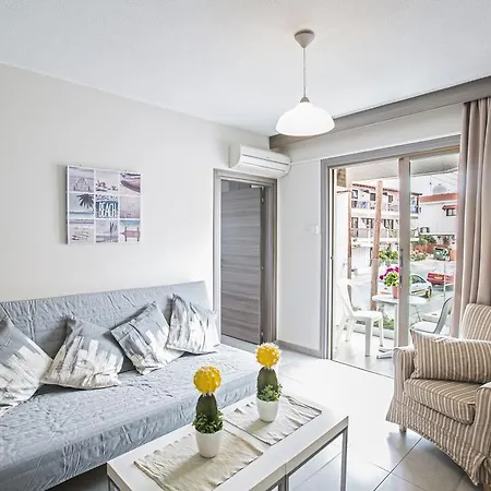 Merab Napa Apartament Ajia Napa
